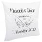 Preview: Weißes kuschliges Kissen mit Spruch "Unendliche Liebe" mit Personalisierung, Kissengröße 40cm x 40cm, mit Kissenfüllung, Cover