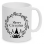 Preview: Weiße Tasse mit weihnachtlichem Design und Merry Christmas und Wichtel, 330 ml Füllvolumen