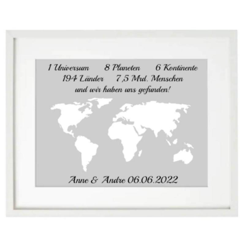 Geldgeschenk zur Hochzeit mit Spruch: 1 Universum, 8 Planeten... mit Personalisierung, originelle Geld Geschenkverpackung für eine Hochzeit, Größe: ca. 32cm x 42cm, Beispielbild
