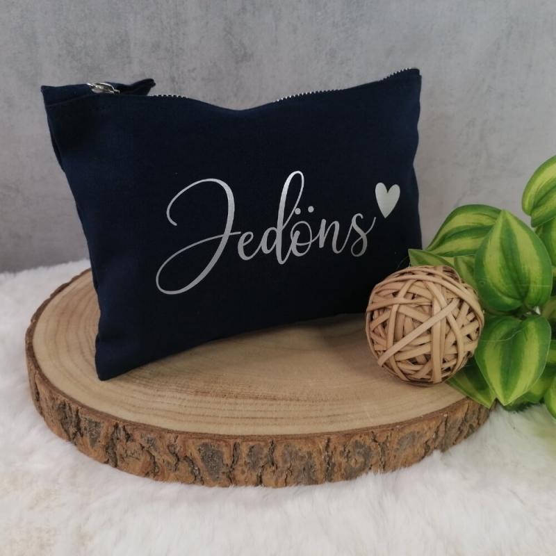 Kosmetiktasche, Kulturtasche mit Schriftzug Jedöns, wahlweise in dunkelblau oder schwarz, mit rosegoldene oder silberne Schrift, Vorschaubild silber, Größe M